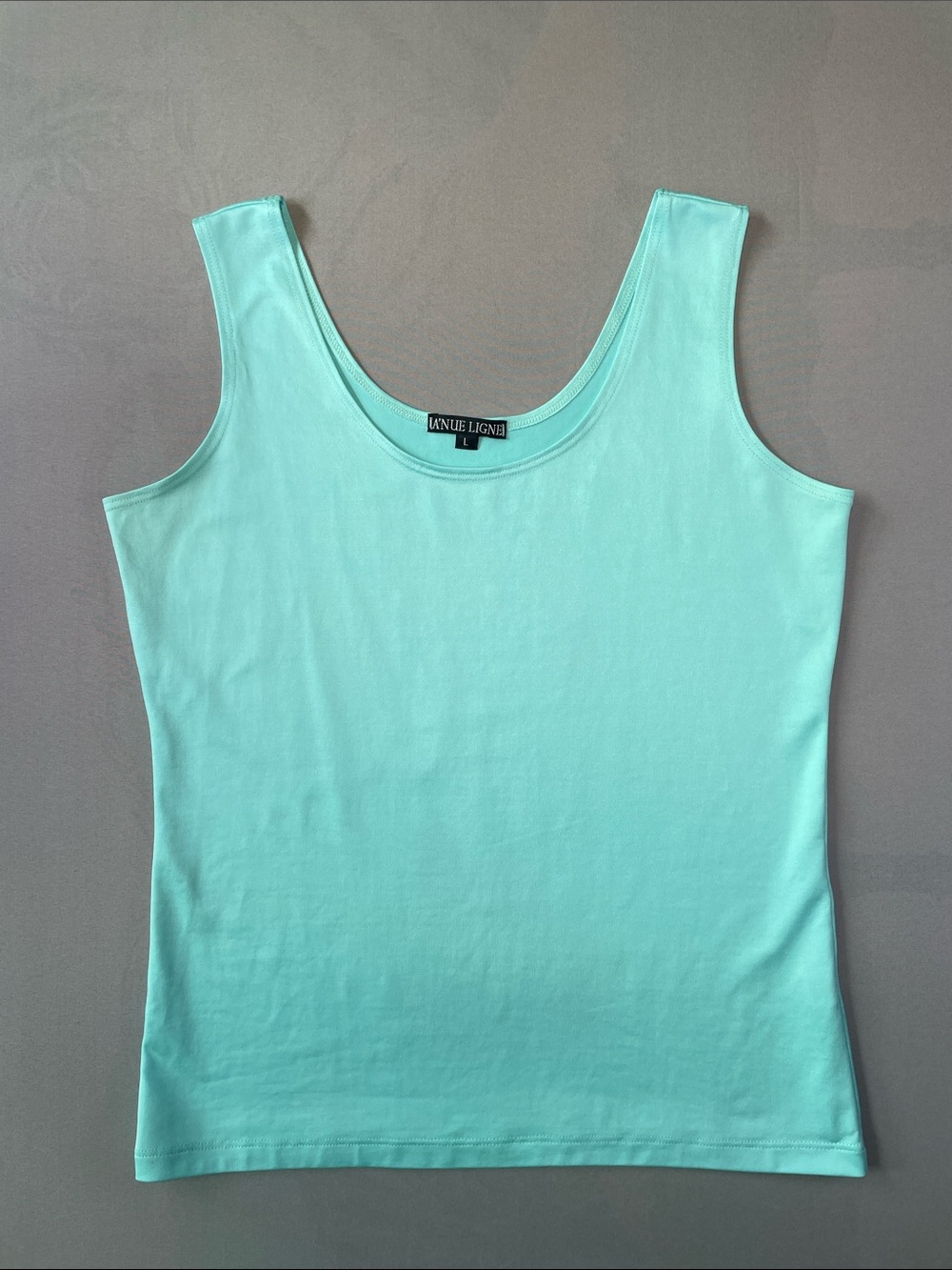 A’Nue Ligne Scoop Neck Tiffany Blue Tank Top Size Large